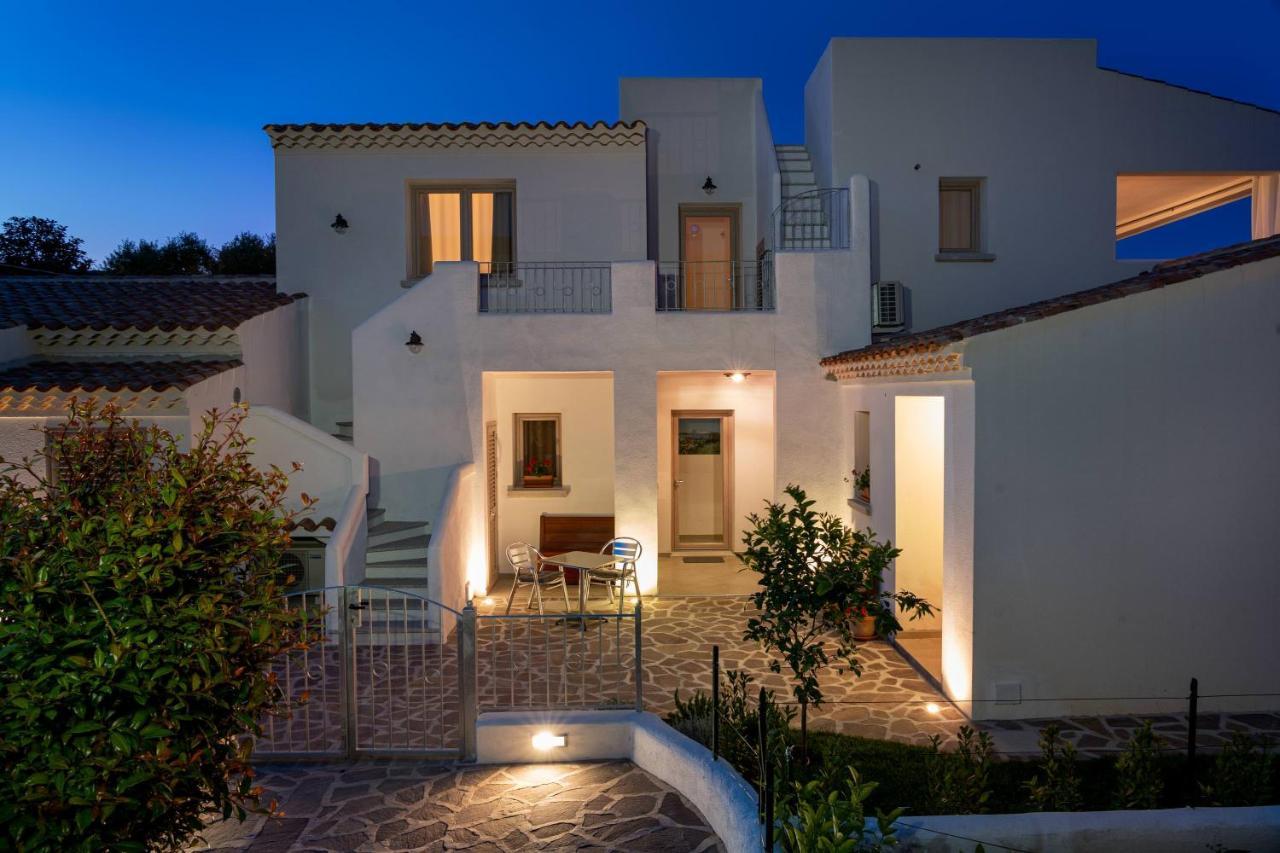 Residenza L'Alzoni Hotel San Teodoro  Exterior photo