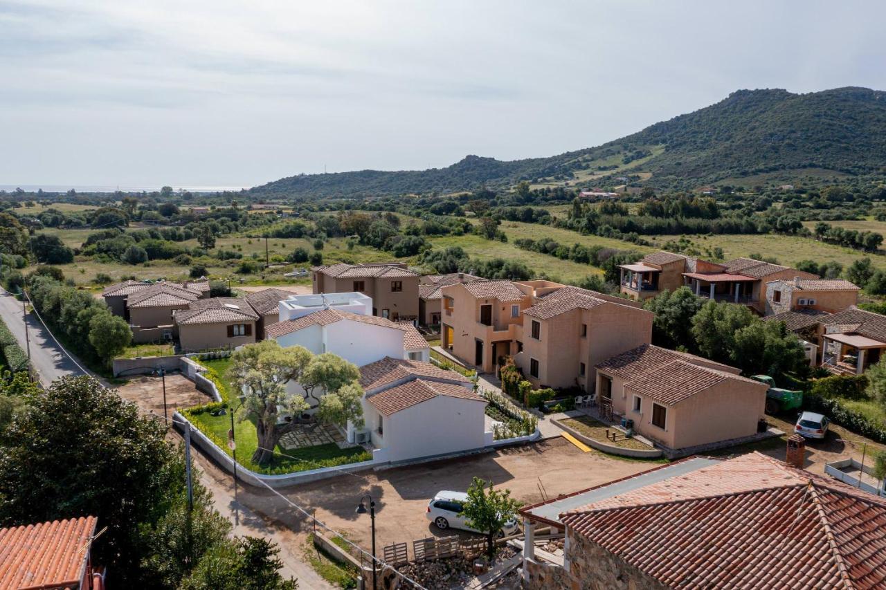 Residenza L'Alzoni Hotel San Teodoro  Exterior photo