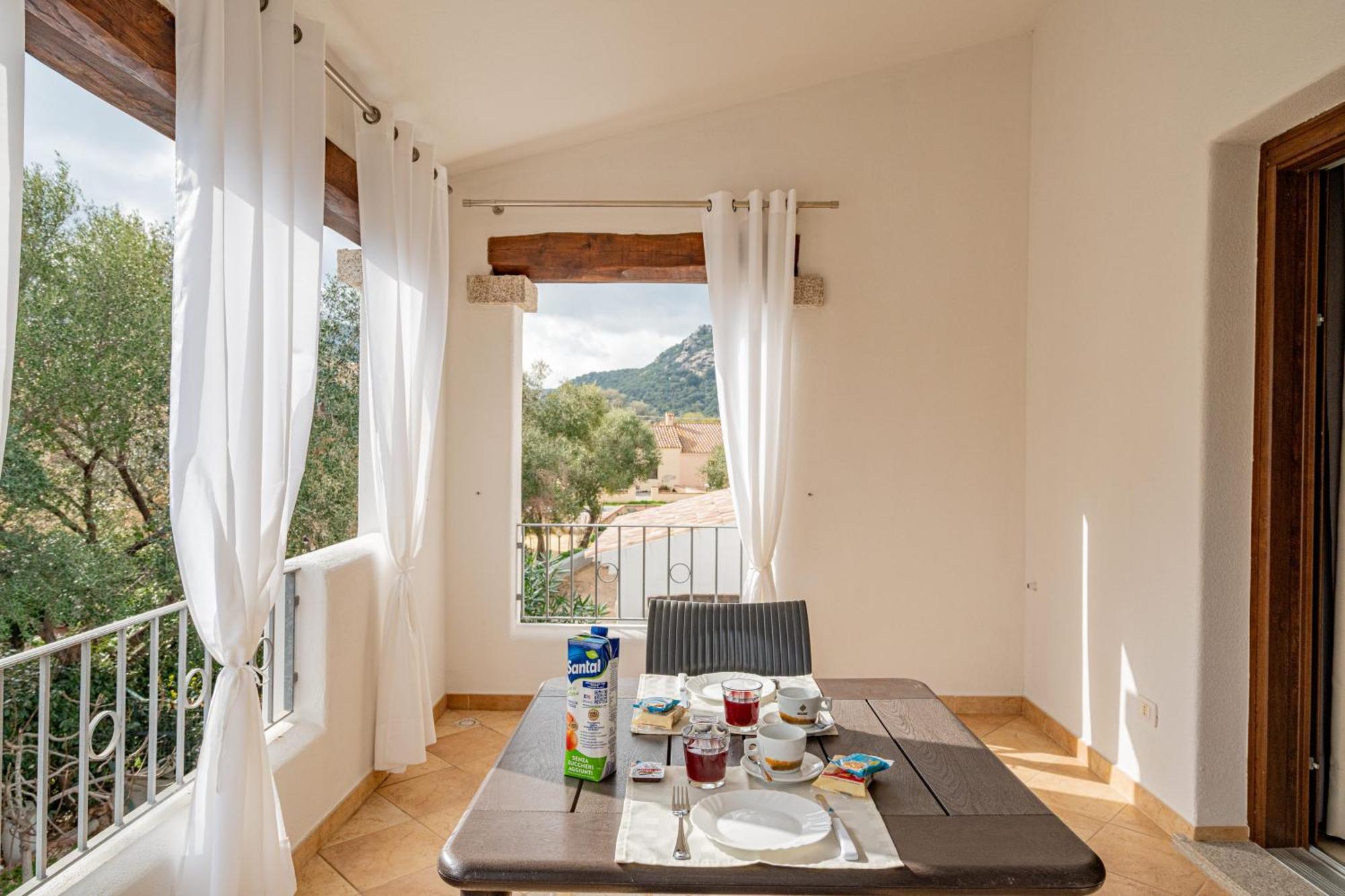 Residenza L'Alzoni Hotel San Teodoro  Exterior photo